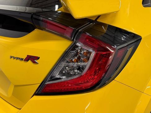 Used 2021 Honda Civic Type R Limited image 14
