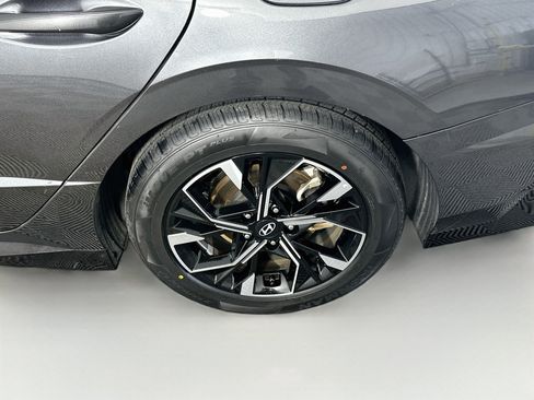Used 2024 Hyundai Sonata SEL FWD image 11