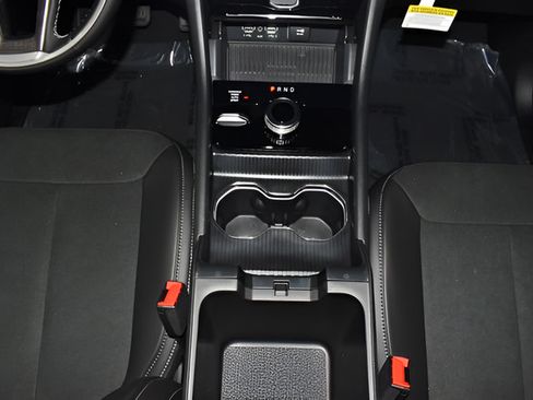 New 2026 Jeep Grand Cherokee Altitude AWD/4WD image 10