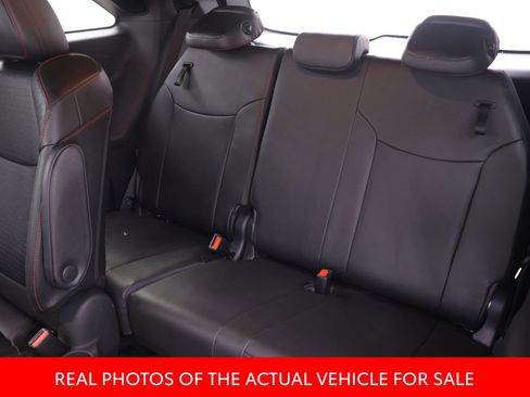 Certified 2025 Toyota Sienna XSE w/ XSE Plus Package FWD image 12