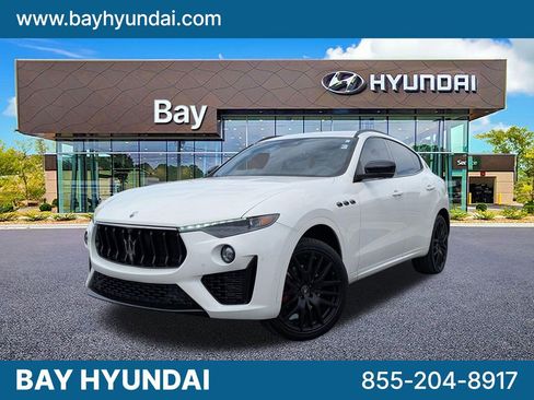 Used 2021 Maserati Levante image 1