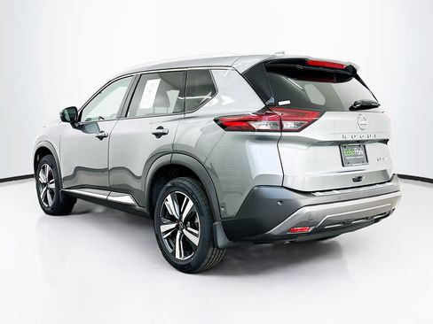 Used 2023 Nissan Rogue SL w/ SL Premium Package AWD/4WD image 5