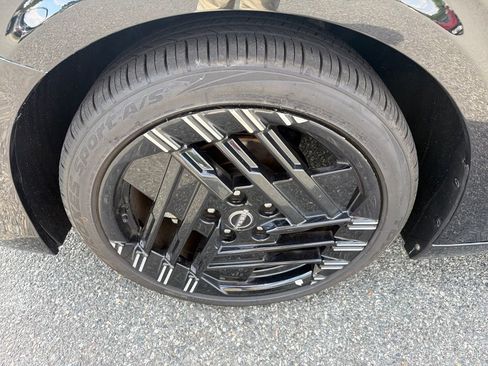 Used 2026 Nissan Sentra SR w/ Floor Mat Package FWD image 11