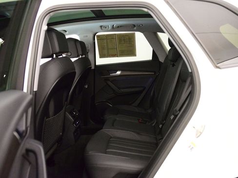 Certified 2025 Audi Q5 Premium w/ Convenience Plus Package image 11