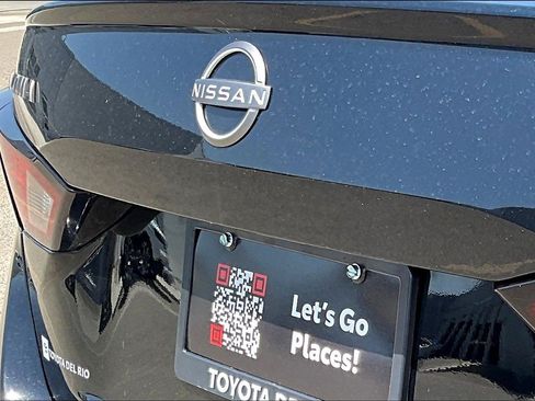 Used 2025 Nissan Altima 2.5 SV FWD image 25