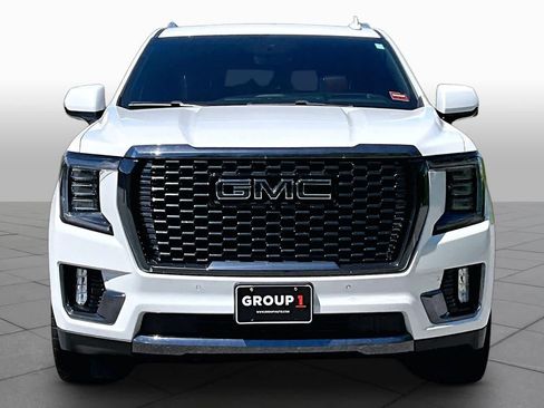 Used 2023 GMC Yukon Denali Ultimate AWD/4WD image 4