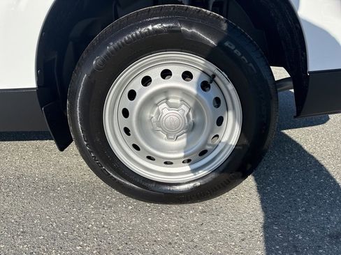 Used 2025 Ford Maverick XLT w/ Equipment Group 302A image 28