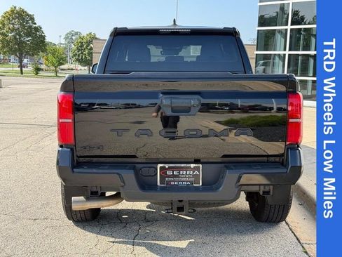 Used 2024 Toyota Tacoma SR5 AWD/4WD image 4
