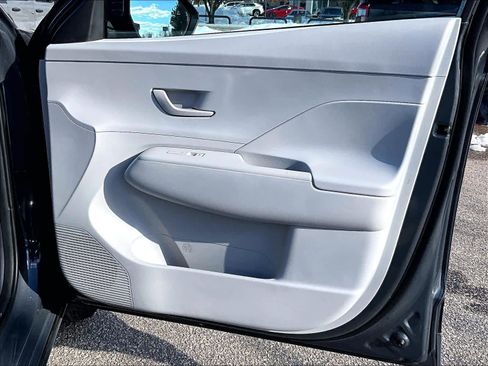 Used 2024 Hyundai Kona SEL image 12