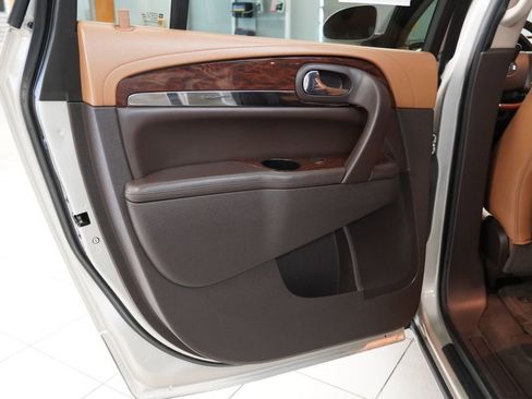 Used 2015 Buick Enclave Leather image 24