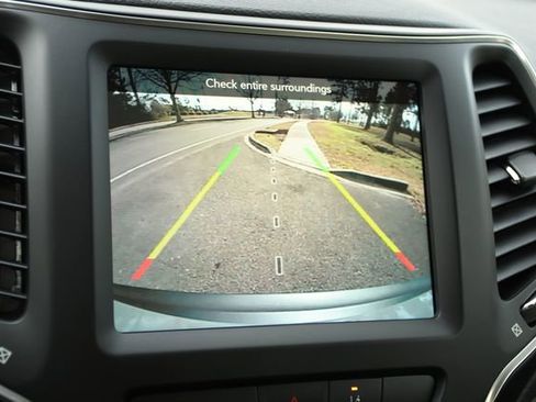 Used 2022 Jeep Cherokee Latitude Lux image 31