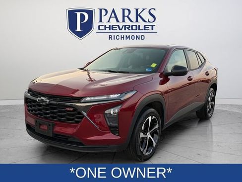 Certified 2024 Chevrolet Trax RS FWD image 3