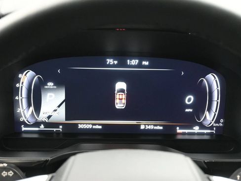 Used 2023 INFINITI QX60 Luxe w/ Vision Package FWD image 11
