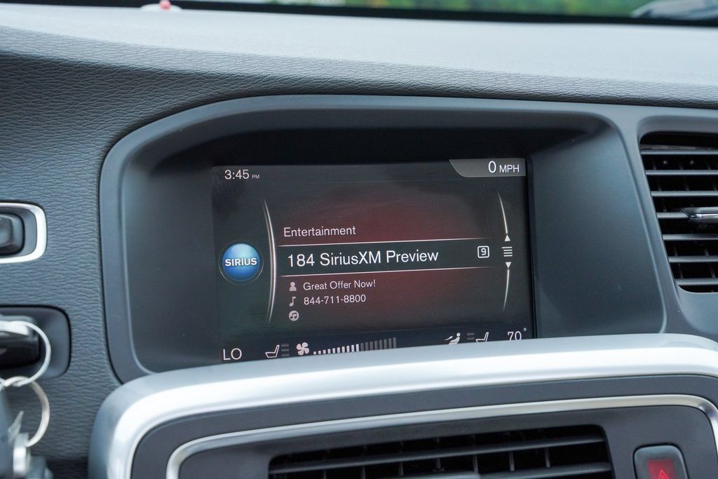 Used 2018 Volvo S60 T5 Dynamic w/ Vision Package AWD/4WD image 17