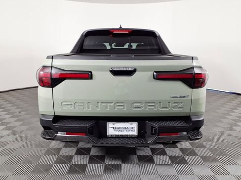 Used 2025 Hyundai Santa Cruz Limited AWD/4WD image 5
