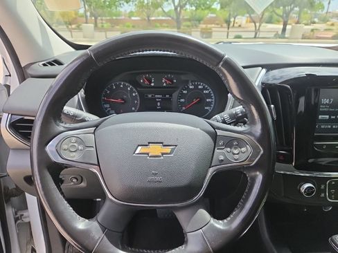 Used 2018 Chevrolet Traverse LT FWD image 8