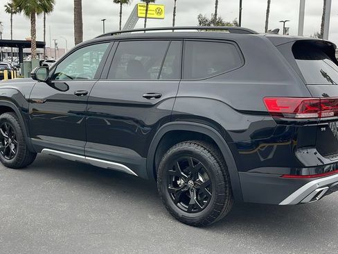 New 2025 Volkswagen Atlas Peak Edition SE image 11