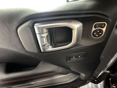 Used 2020 Jeep Gladiator Rubicon image 15