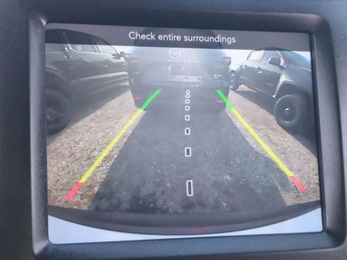 Used 2019 Jeep Cherokee Trailhawk w/ Cold Weather Group AWD/4WD image 27
