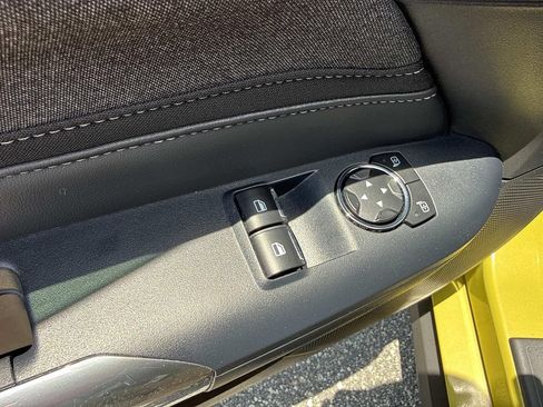 Used 2025 Ford Mustang Coupe RWD image 13