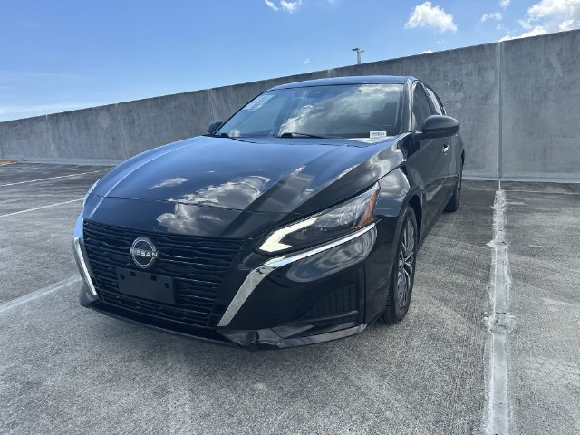 Used 2024 Nissan Altima 2.5 SV FWD image 35