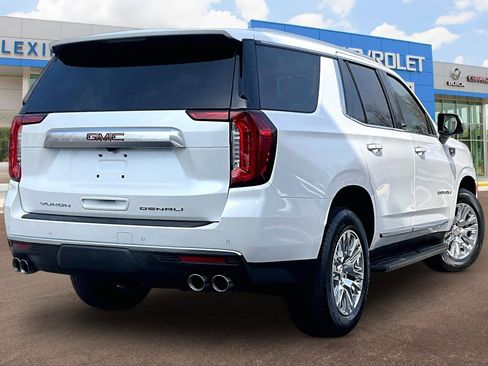 Used 2024 GMC Yukon Denali image 13