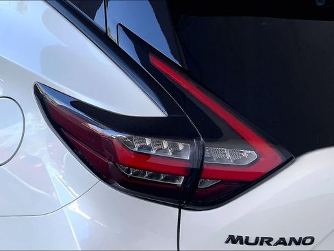 Used 2022 Nissan Murano SV w/ SV Midnight Edition Package image 28