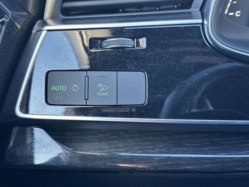 Used 2025 Audi Q7 3.0T Premium Plus image 18