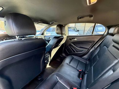 Used 2019 Mercedes-Benz GLA 250 image 29