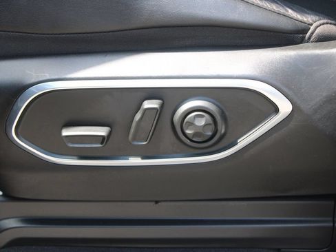Used 2024 Jeep Wagoneer Series II AWD/4WD image 23