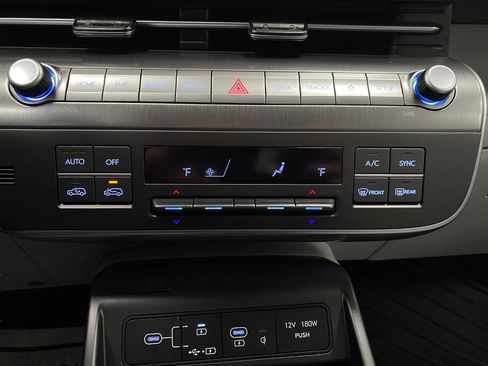 Used 2025 Hyundai Kona SEL image 26