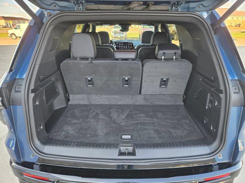 Used 2024 Chevrolet Traverse RS w/ LPO, Floor Liner Package AWD/4WD image 13
