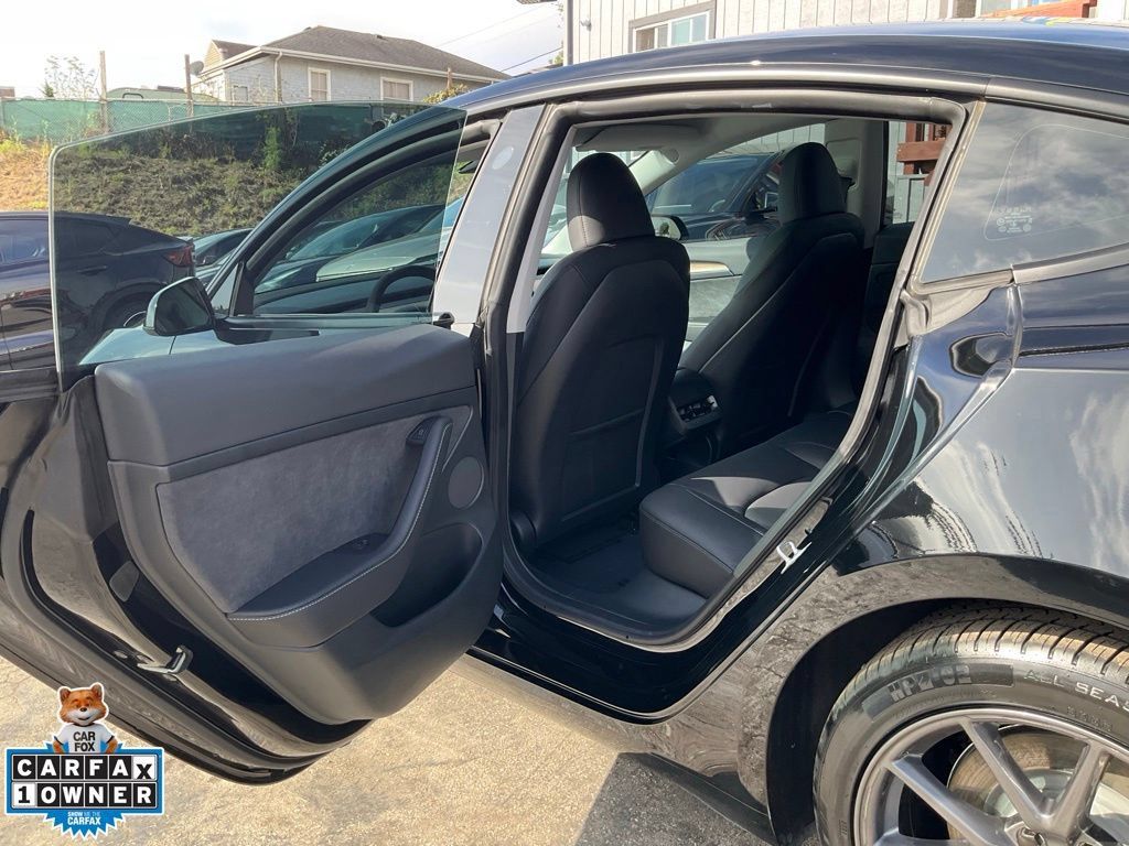 Used 2023 Tesla Model 3 Standard Range RWD image 24