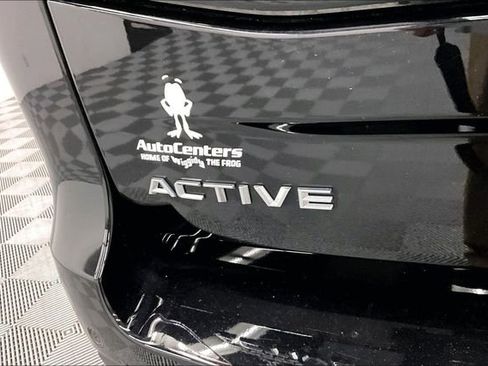 Used 2025 Ford Expedition Active AWD/4WD image 9