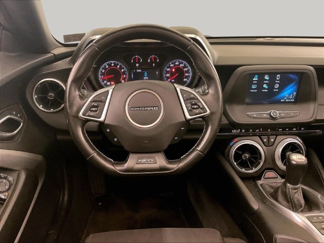 Used 2017 Chevrolet Camaro LT RWD image 6
