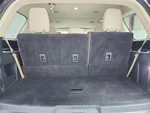 Used 2024 Ford Expedition XLT RWD image 43