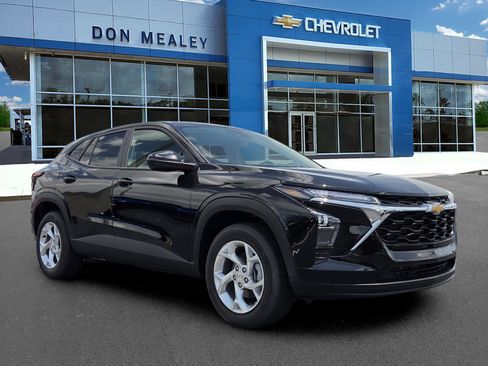 New 2026 Chevrolet Trax LS FWD image 1