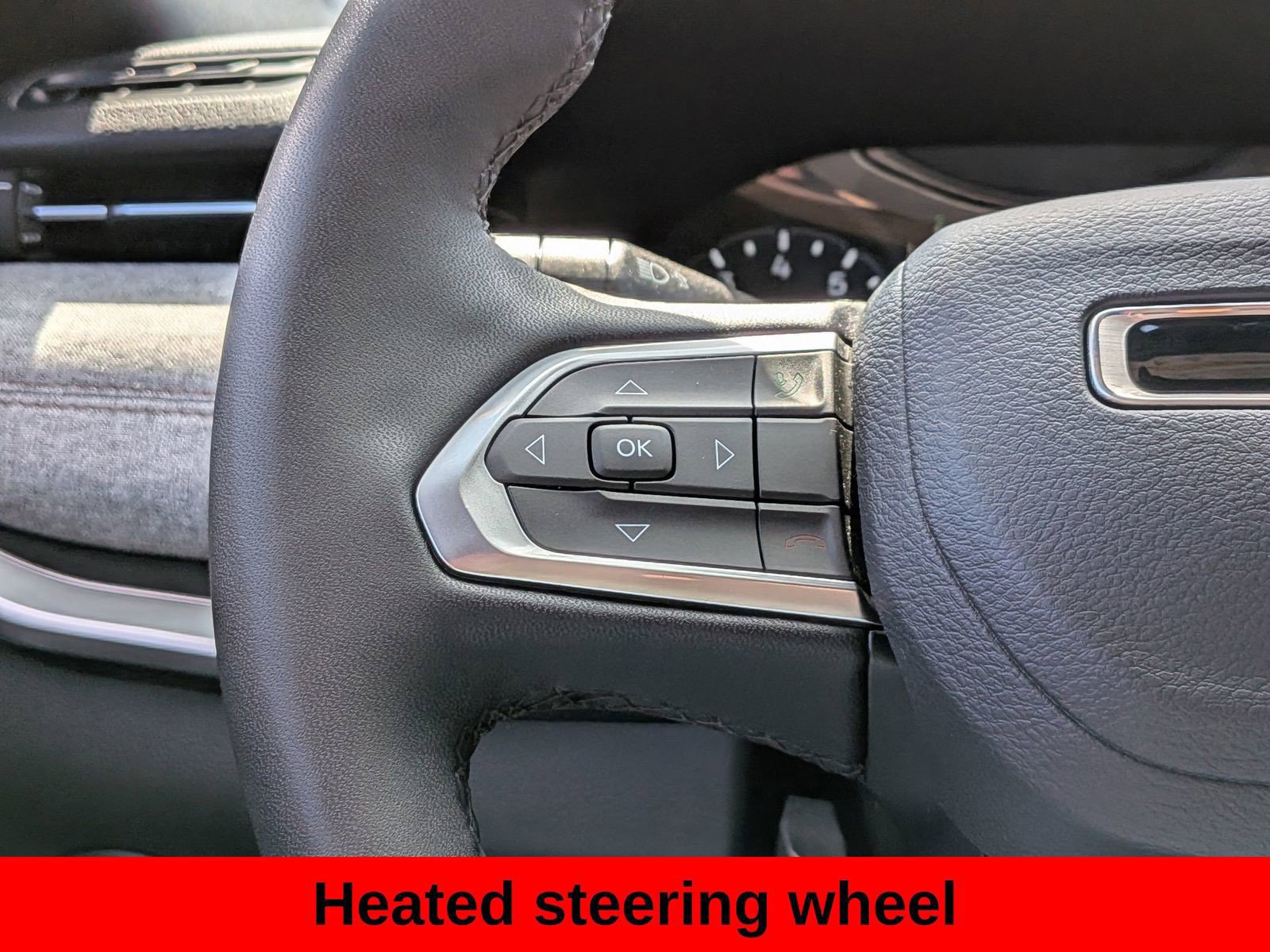 Used 2024 Jeep Compass Latitude AWD/4WD image 19