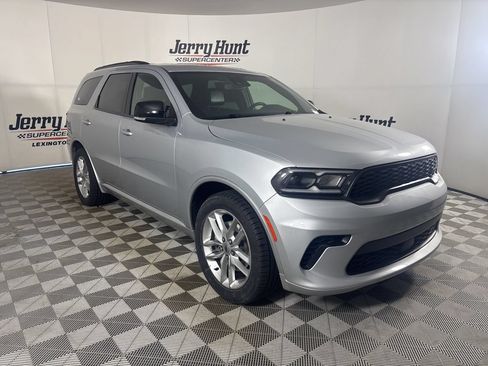 Used 2024 Dodge Durango GT RWD image 2