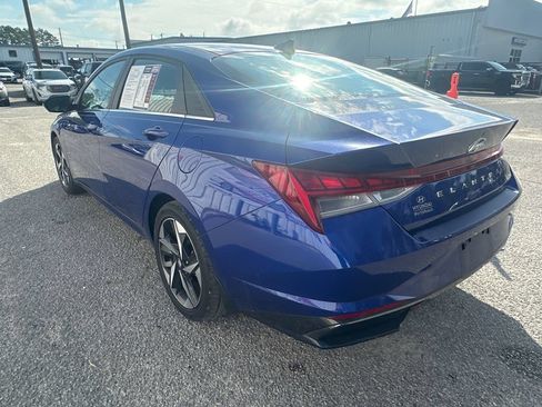 Used 2023 Hyundai Elantra Limited FWD image 6