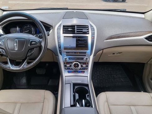 Used 2018 Lincoln MKZ Reserve w/ Climate Package FWD image 27