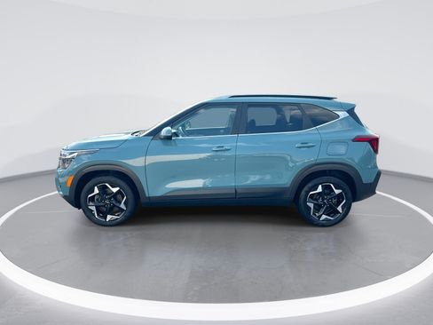 Used 2024 Kia Seltos EX AWD/4WD image 6