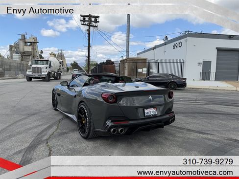Used 2020 Ferrari Portofino image 11