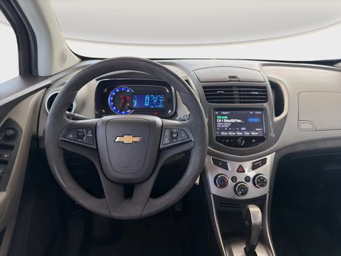 Used 2016 Chevrolet Trax LT w/ LPO, Protection Package FWD image 14