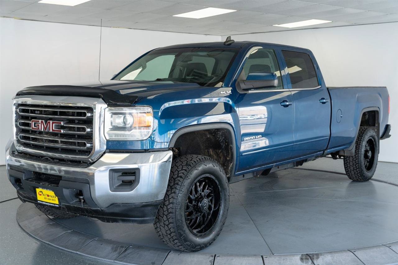 Used 2018 GMC Sierra 2500 SLE AWD/4WD image 3