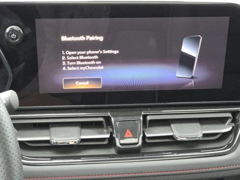 Used 2025 Chevrolet TrailBlazer RS w/ Convenience Package FWD image 7