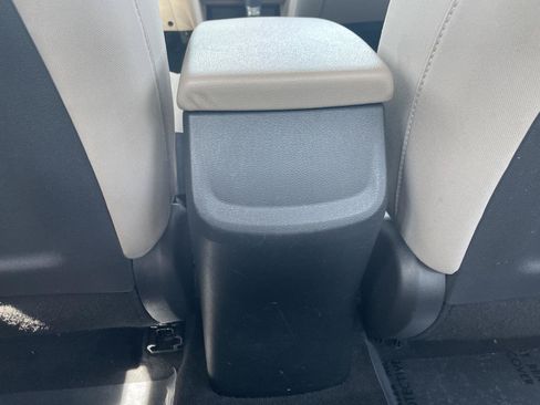 Used 2019 Hyundai Elantra SEL FWD image 24
