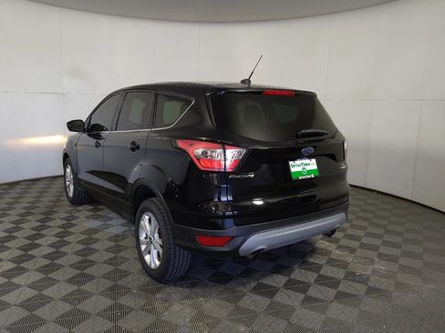 Used 2017 Ford Escape SE FWD image 6