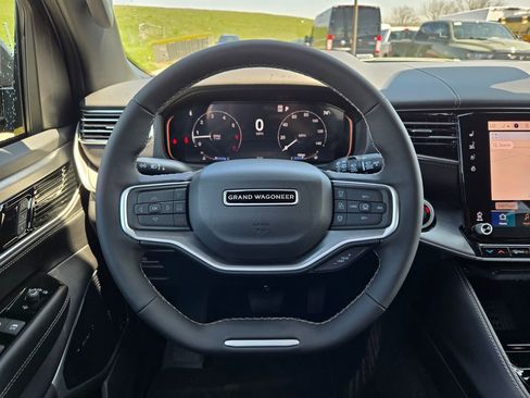 New 2026 Jeep Grand Wagoneer Limited AWD/4WD image 17