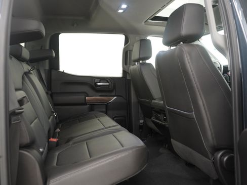 Used 2021 Chevrolet Silverado 1500 LT Trail Boss w/ Convenience Package II image 12